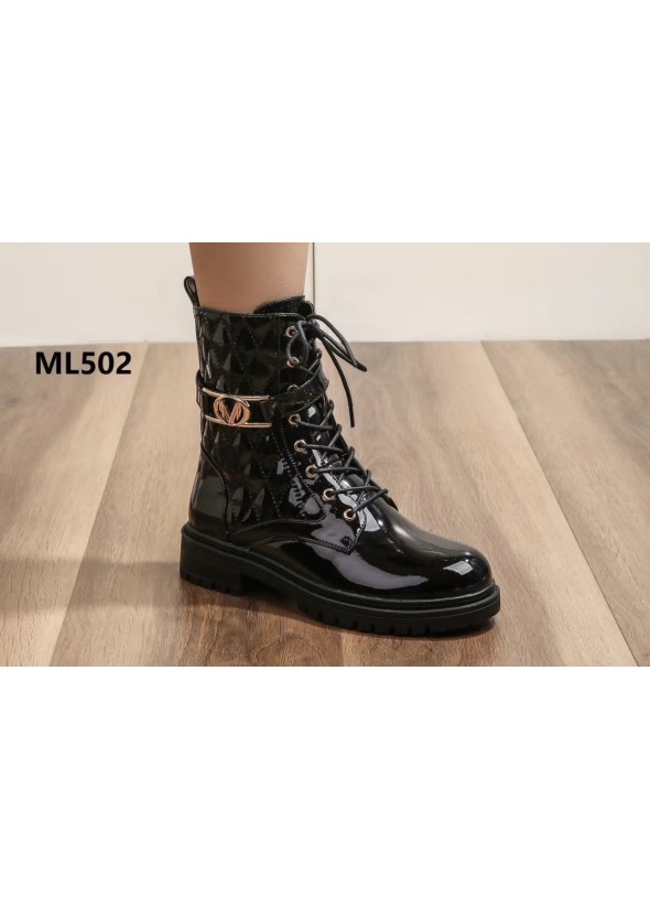 Μποτάκια με καπιτονέ σχέδιο